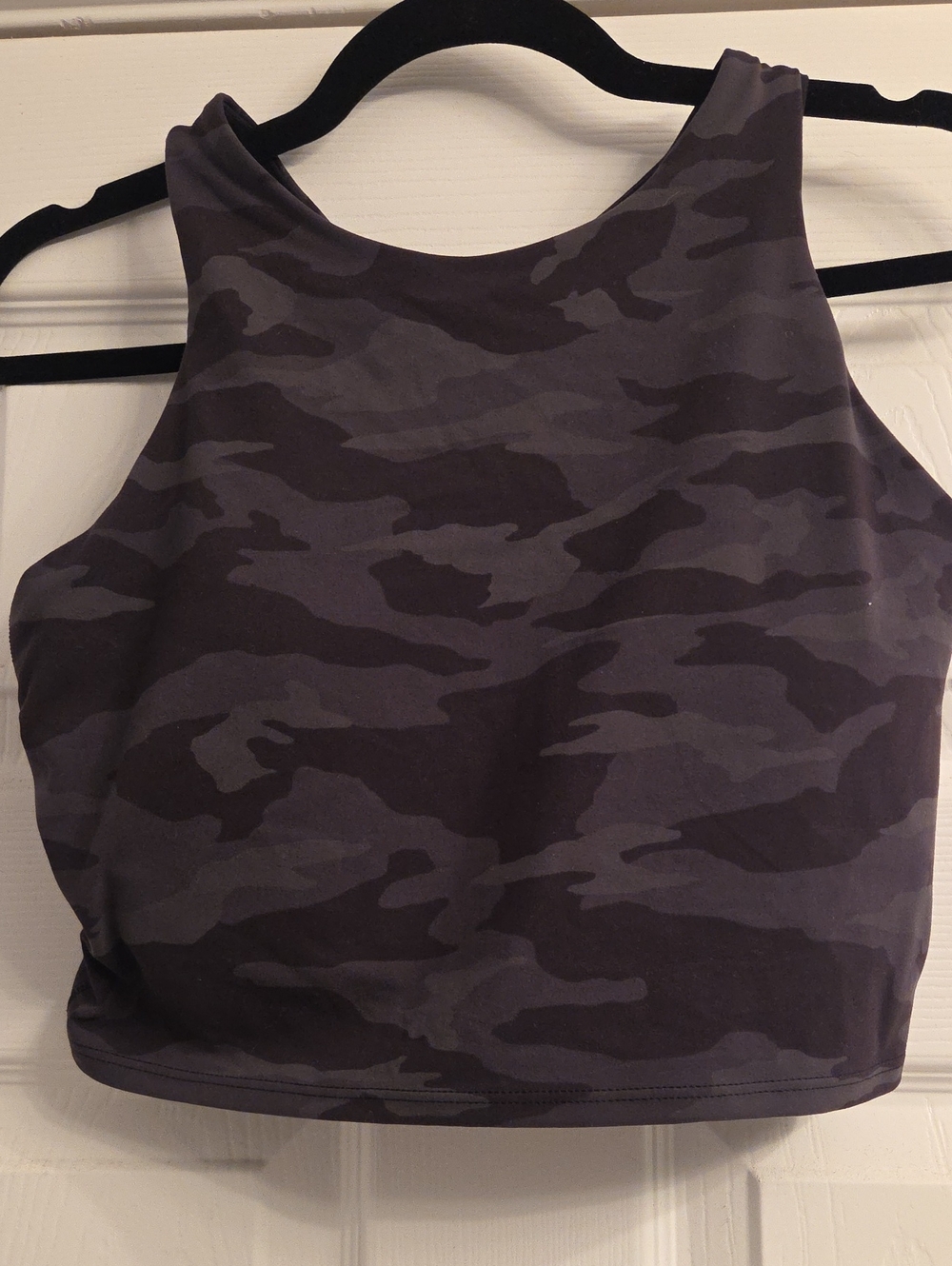 NWOT Athleta Black Performance Crop Top